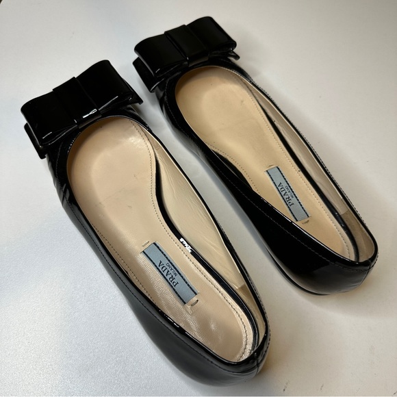 PRADA Patent Leather Black Bow Prada Authentic Flats - Picture 13 of 16